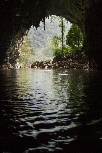 Thiên nhiên hoang sơ ở Tú Làn